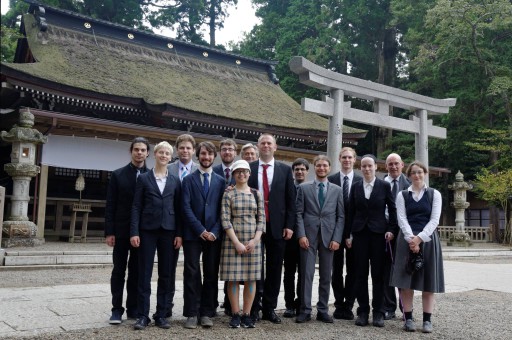 group in front of kashima jingu shrine.jpg